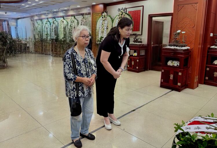 亲切的关怀 殷切的期望——在京潮商深切缅怀朱良部长